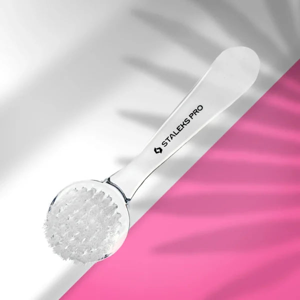 EXPERT 01 Manicure Brush for Dust Removal (with Cap) - Pipa Cosmetics Staleks Pro