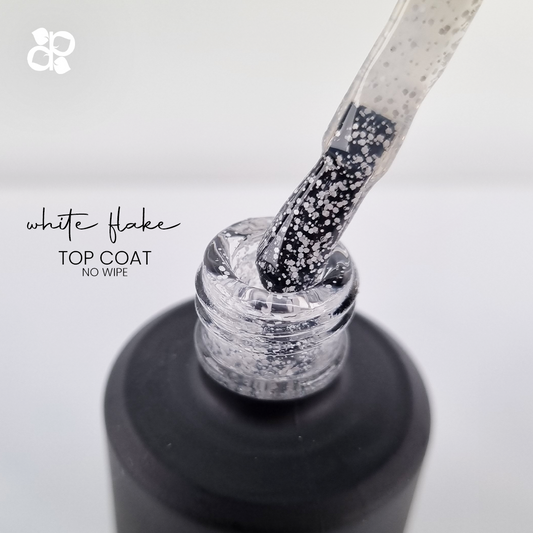 Witte vlokken, geen afveegbare toplaag