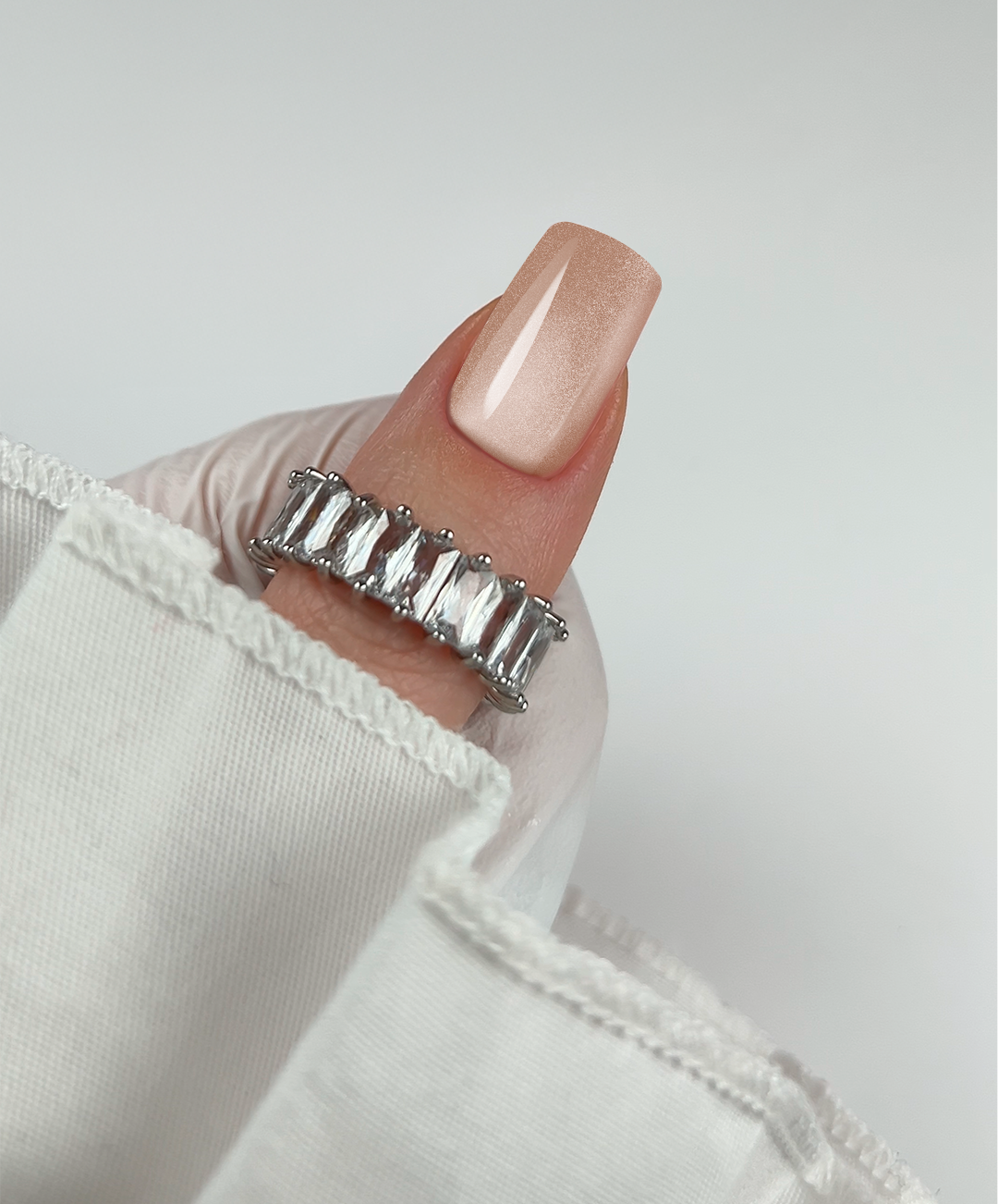 Gel Polish 141 Lustre – CAT EYE - Pipa Cosmetics