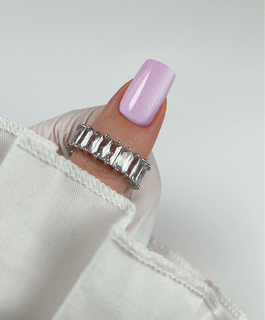 Gel Polish 142 Radiant – CAT EYE - Pipa Cosmetics