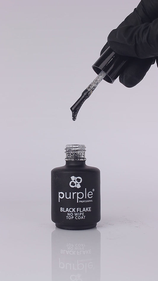 Zwarte vlokken, geen afveegbare toplaag